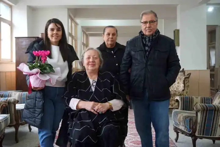24 Yıl Sonra Öğretmenler Günü Sürprizi