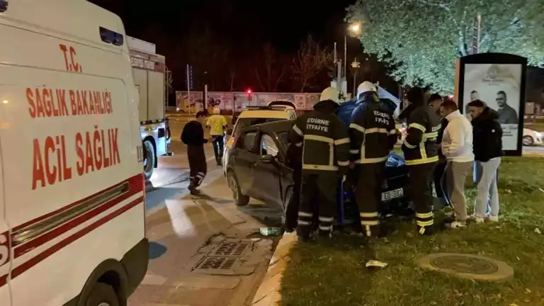 Edirne'de Trafik Kazası: 1 Yaralı
