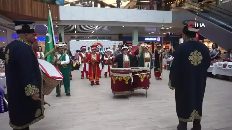 Özel Öğrenciler Mehteranla Engelliler Gününü Kutladı